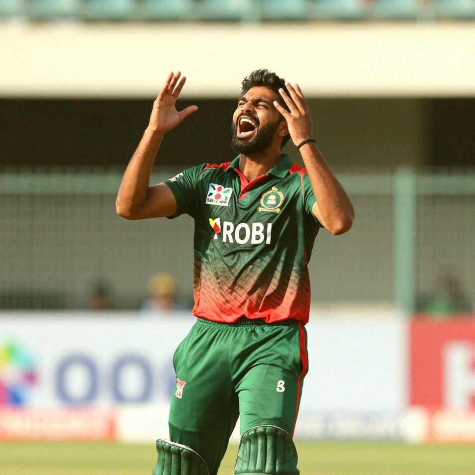 শিশিরের নিচে লুকানো প্রশ্ন: চ্যাম্পিয়ন্স ট্রফির আগে ভারতের বোলিং পরীক্ষা