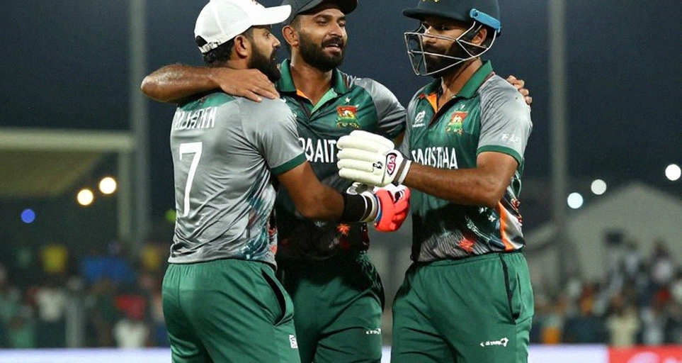 ডারবানের ২১৪ রান আর র‍্যাঙ্কিংয়ের তিনটি সংখ্যা: রেনশের লাফ যেটা বলে, আর যেটা লুকিয়ে রাখে