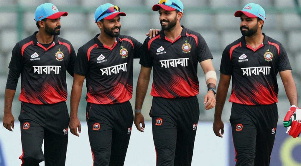 নিলামের কোলাহলের বাইরে: রিলিজ ক্লজ আর ওয়েজ বিলই ক্রিকেট ট্রান্সফার বাজারের আসল গল্প নিলামের কোলাহলের বাইরে: রিলিজ ক্লজ আর ওয়েজ বিলই ক্রিকেট ট্রান্সফার বাজারের আসল গল্প