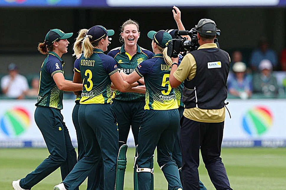 102 Runs, a Rain-Assisted Semifinal and a One-Lakh Fine: Bangladesh Cricket's Asian Games Ledger 102 Runs, a Rain-Assisted Semifinal and a One-Lakh Fine: Bangladesh Cricket's Asian Games Ledger