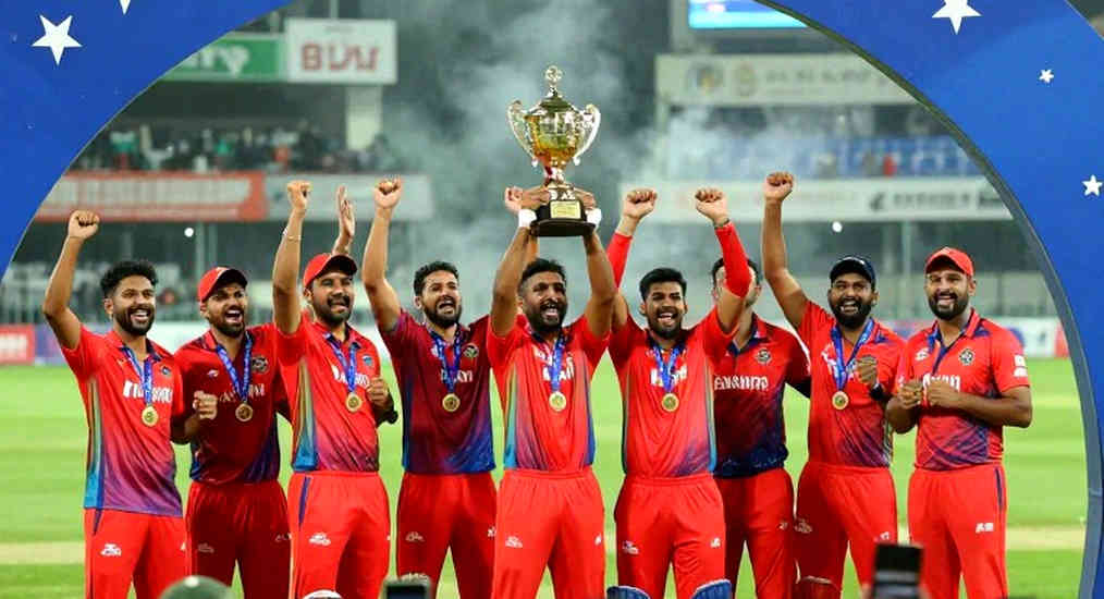 এশিয়া কাপের রিজার্ভ ডে: বৃষ্টি, অপেক্ষা আর একটি মহাদেশের হিসাব এশিয়া কাপের রিজার্ভ ডে: বৃষ্টি, অপেক্ষা আর একটি মহাদেশের হিসাব