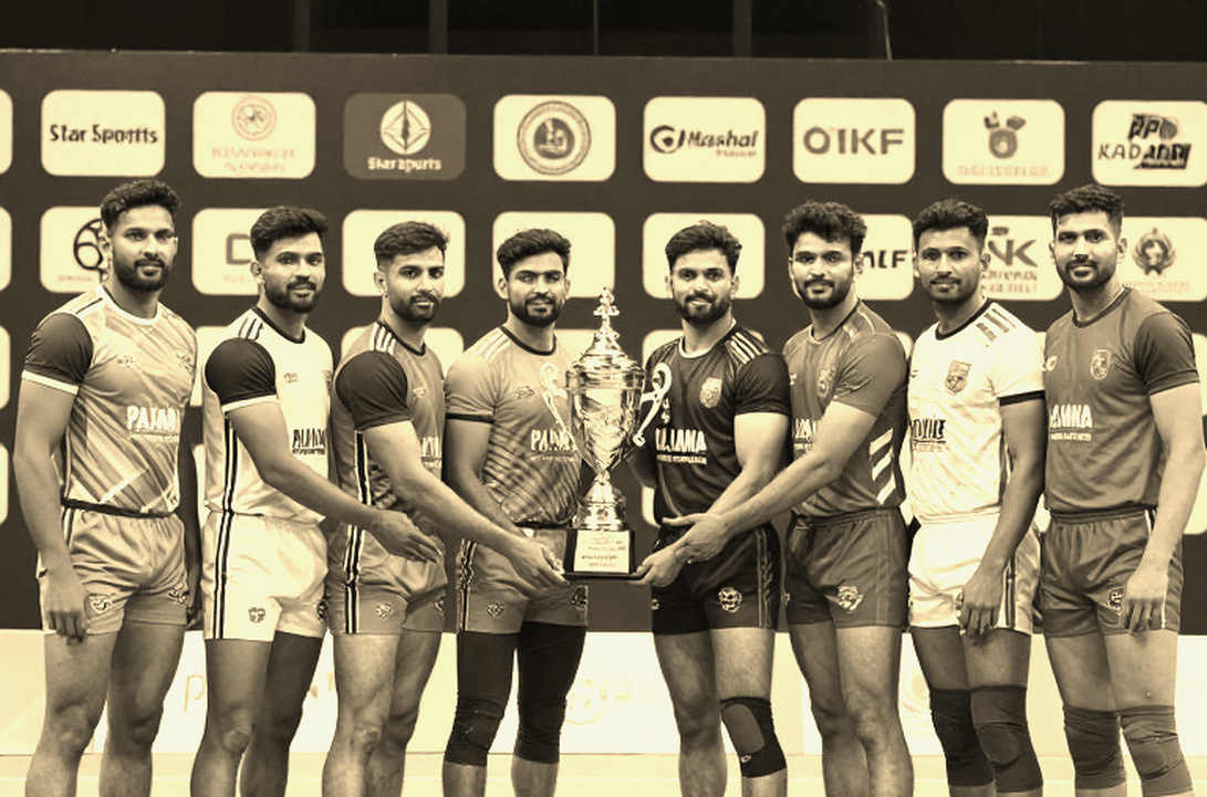 সোনালি ডাবলের নীরব প্রশ্ন: আচির ম্যাট থেকে ভারত-ইরানের আসল সংকেত