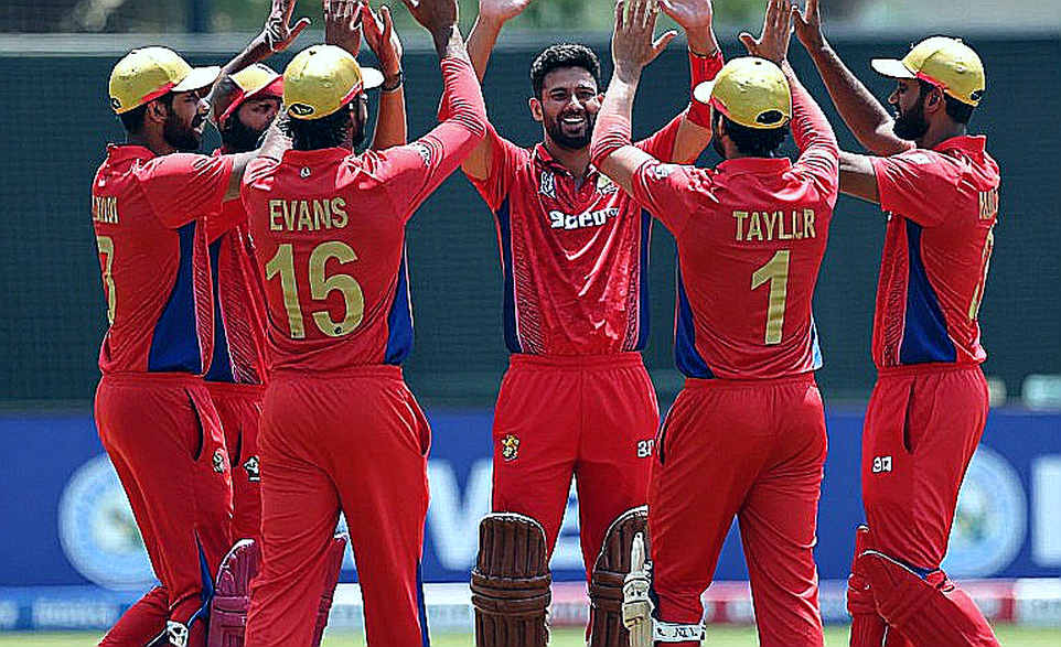 A 332-Run Lead, a 94, and an Attack That Split Seven Wickets A 332-Run Lead, a 94, and an Attack That Split Seven Wickets